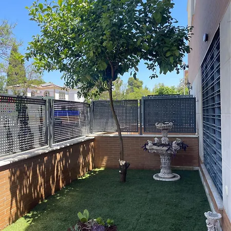 Δωμάτια σε οικογενειακή κατοικία Stelarium-suite Con Bano Privado En Casa Compartida-uebica2 *