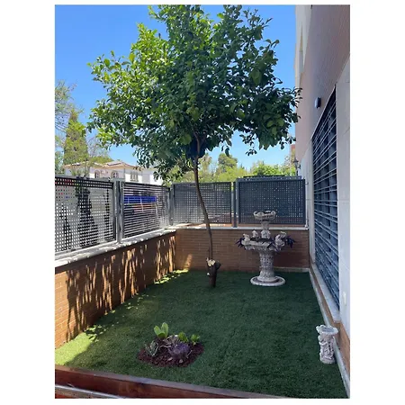 Δωμάτια σε οικογενειακή κατοικία Stelarium-suite Con Bano Privado En Casa Compartida-uebica2 *